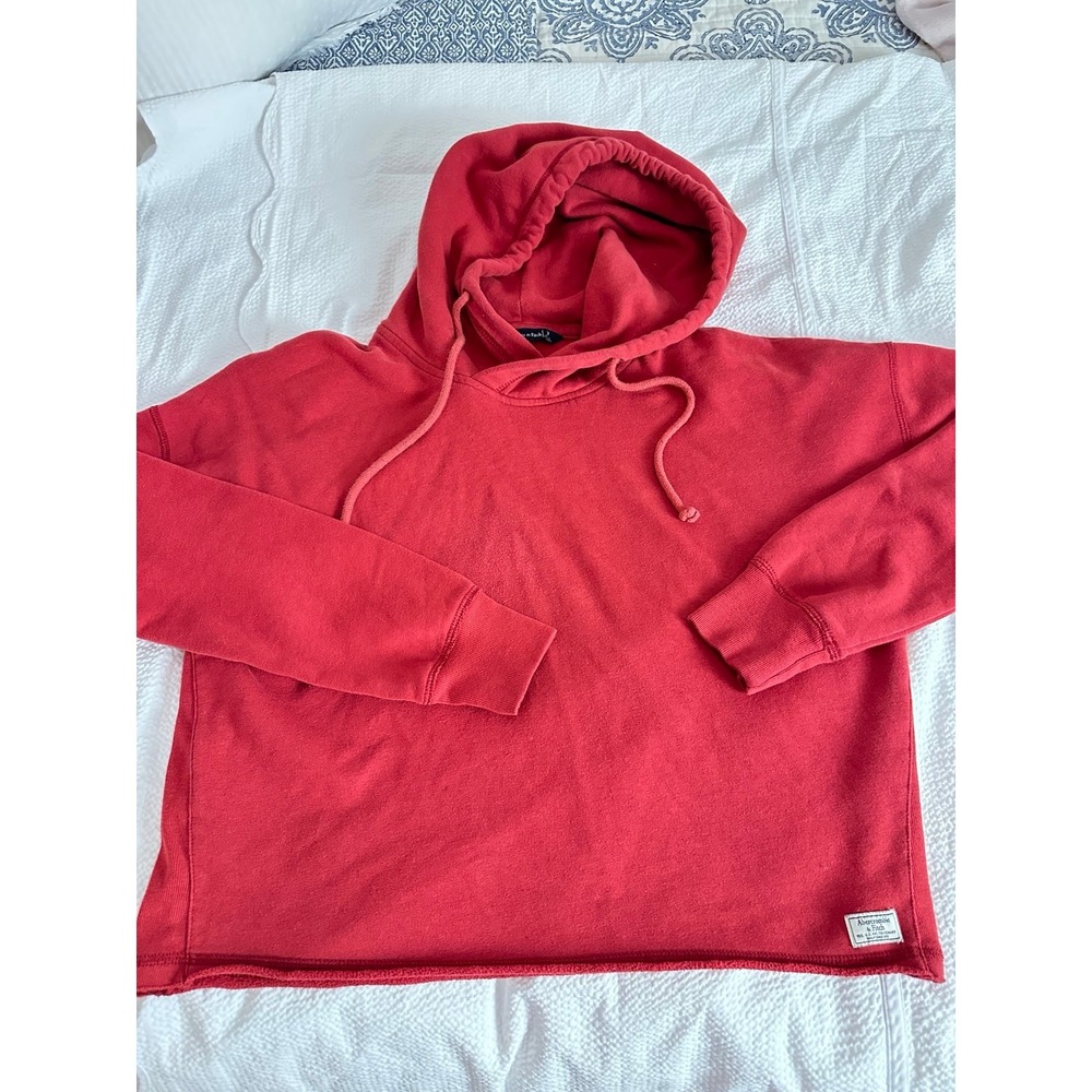 Abercrombie and Fitch red cropped hoodie‎ sz M